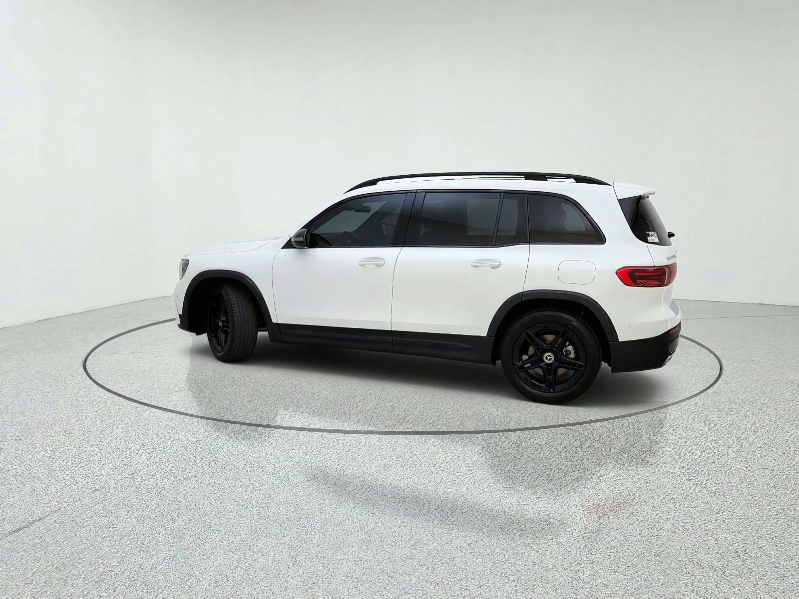 Used 2024 Polar White Mercedes-Benz AMG® Line Package image 13