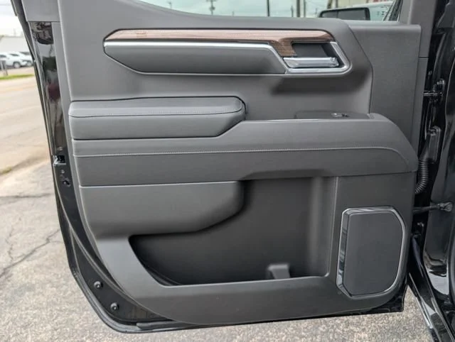 2026 Chevrolet Silverado 1500 LT - Photo 8