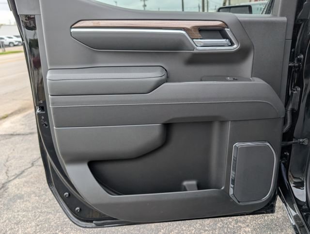 New 2026 Black Chevrolet LT image 8