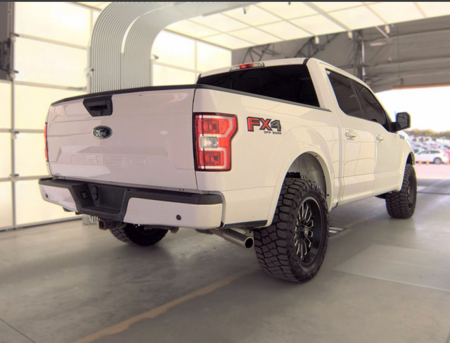 Used 2020 White Ford XLT image 3