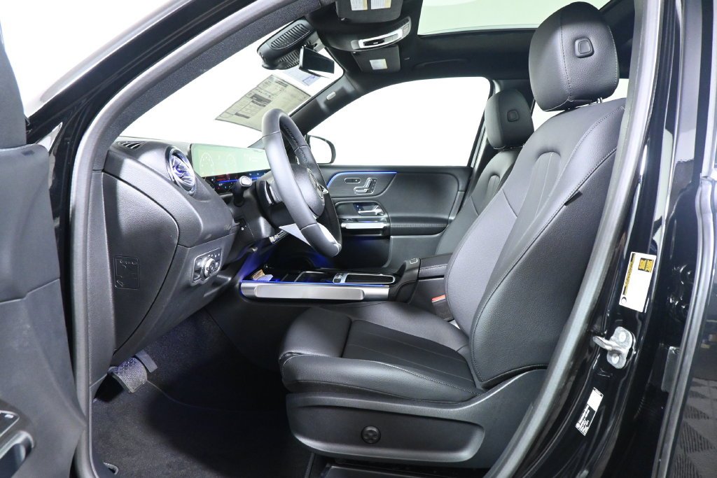 New 2026 Cosmos Black Metallic Mercedes-Benz GLB 250 image 3