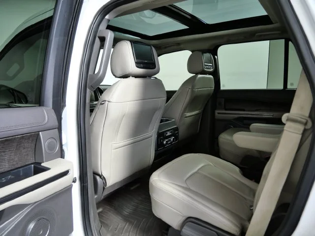 Used 2018 White Ford Limited image 14