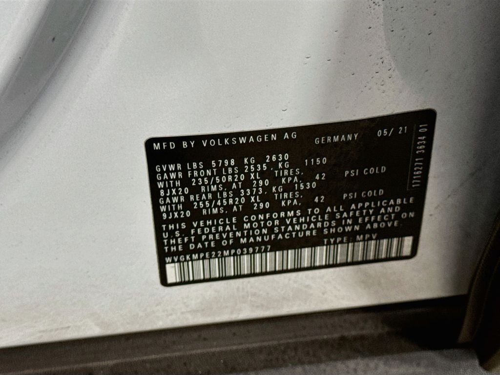 Used 2021 White Volkswagen Pro S image 31