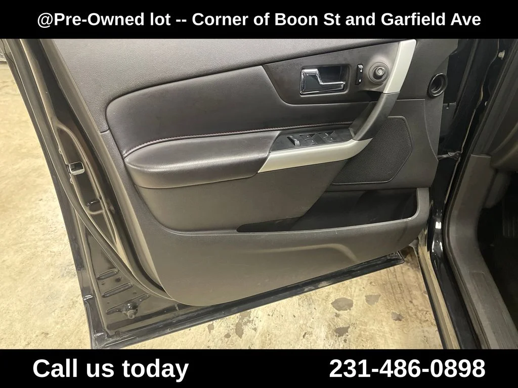 Used 2014 Black Ford SEL image 15