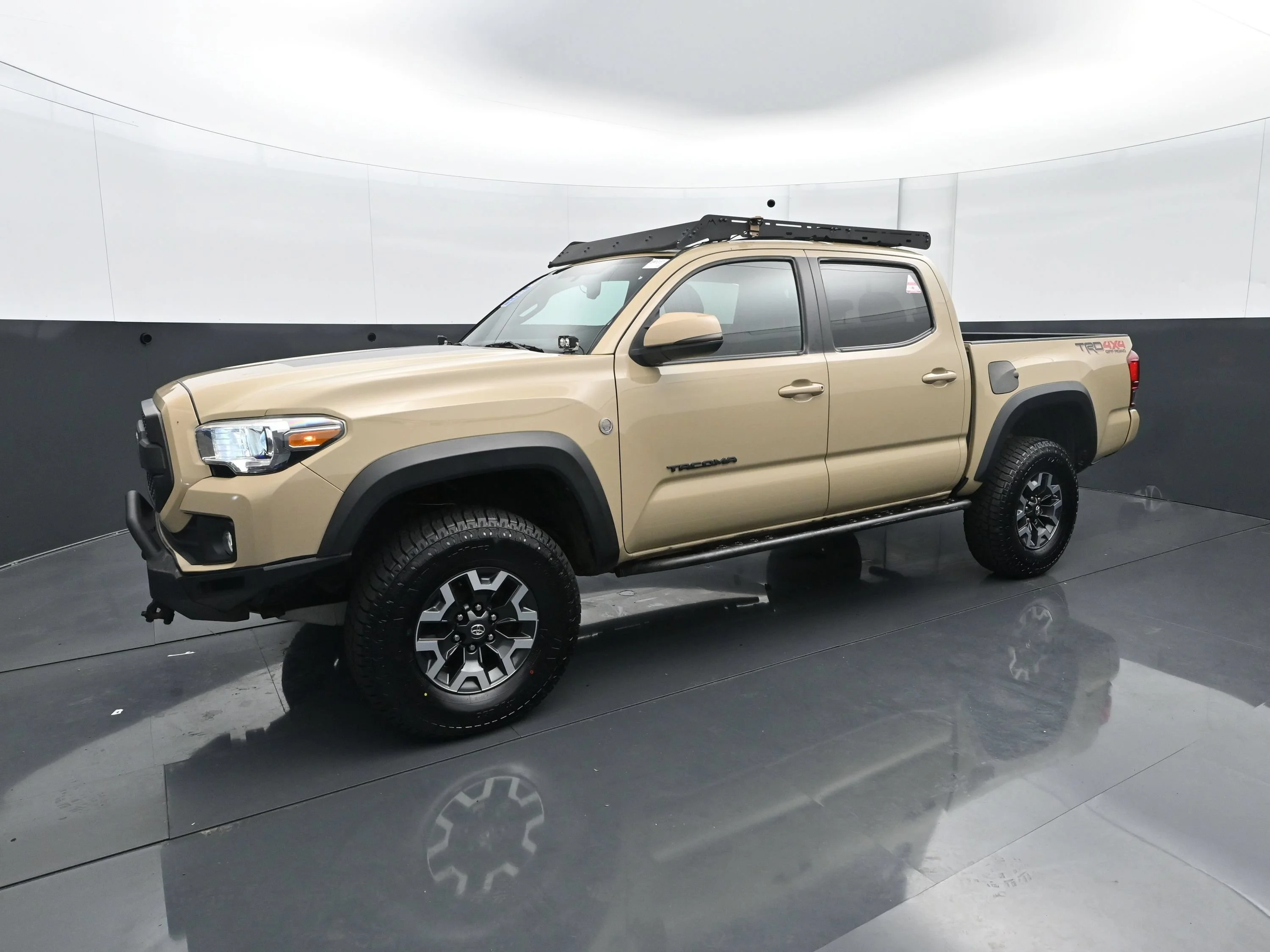 Used 2016 Toyota Tacoma TRD Off Road with VIN 3TMCZ5AN4GM026036 for sale in Burnsville, Minnesota
