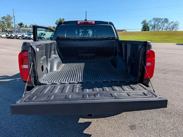 Used 2020 Black Chevrolet ZR2 image 23