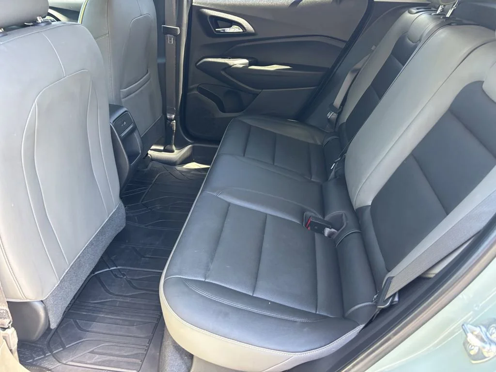 Used 2025 Cacti Green Chevrolet ACTIV image 18