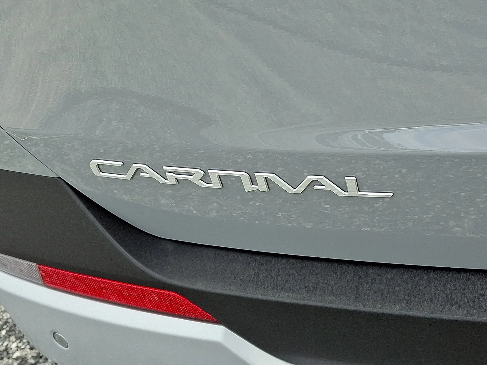 New 2027 Silver Kia LXS image 21