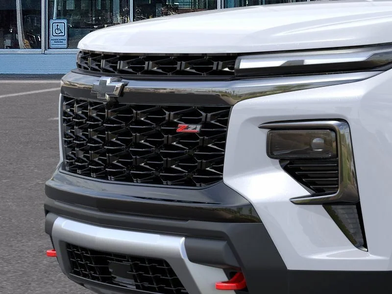New 2026 Polar White Tricoat Chevrolet Z71 image 13