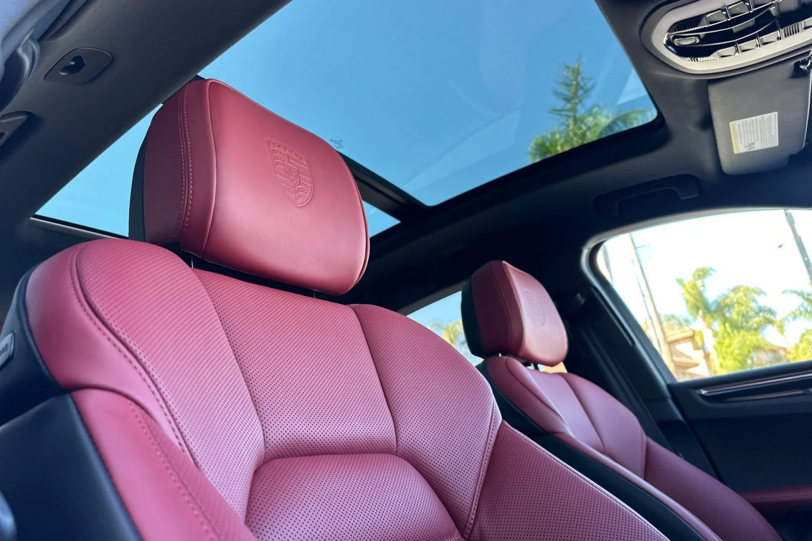 2026 Porsche Macan S - Photo 17