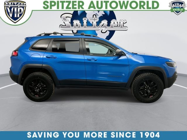 Used 2019 Blue Jeep Trailhawk image 12
