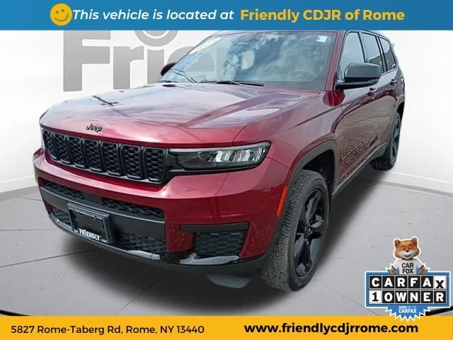 Used 2023 Red Jeep Altitude image 1