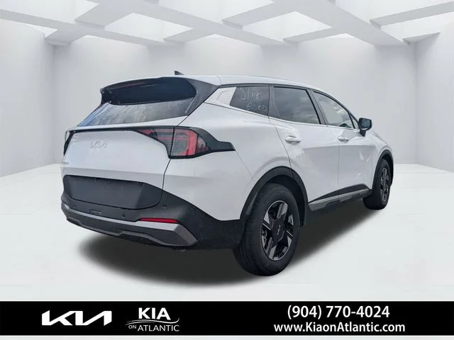 Used 2026 White Kia LX image 3