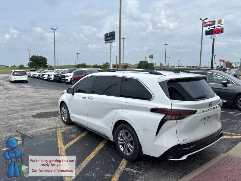 Used 2021 White Toyota XSE image 3