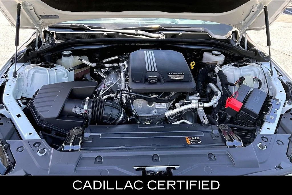 Certified Used 2023 SUMMIT WHITE Cadillac Premium Luxury image 17