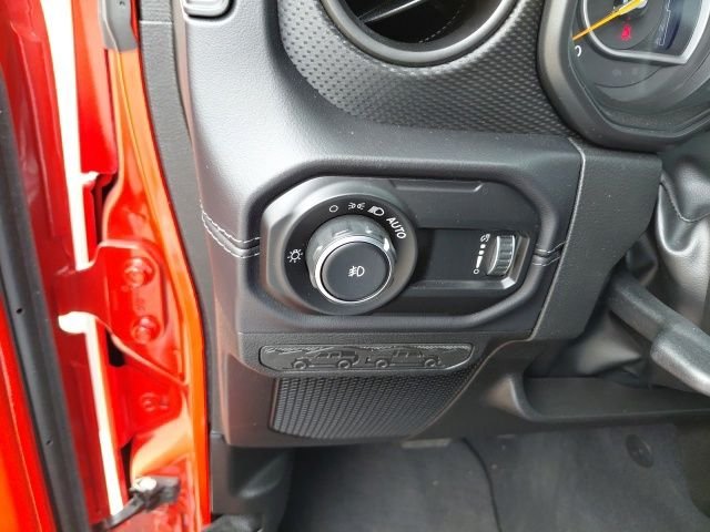 Used 2026 Red Clearcoat Jeep Rubicon image 14