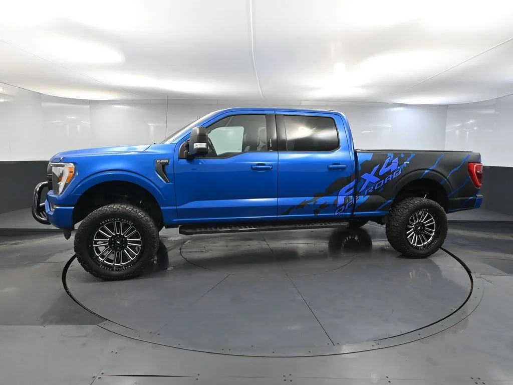 Used 2021 Blue Ford XLT image 12