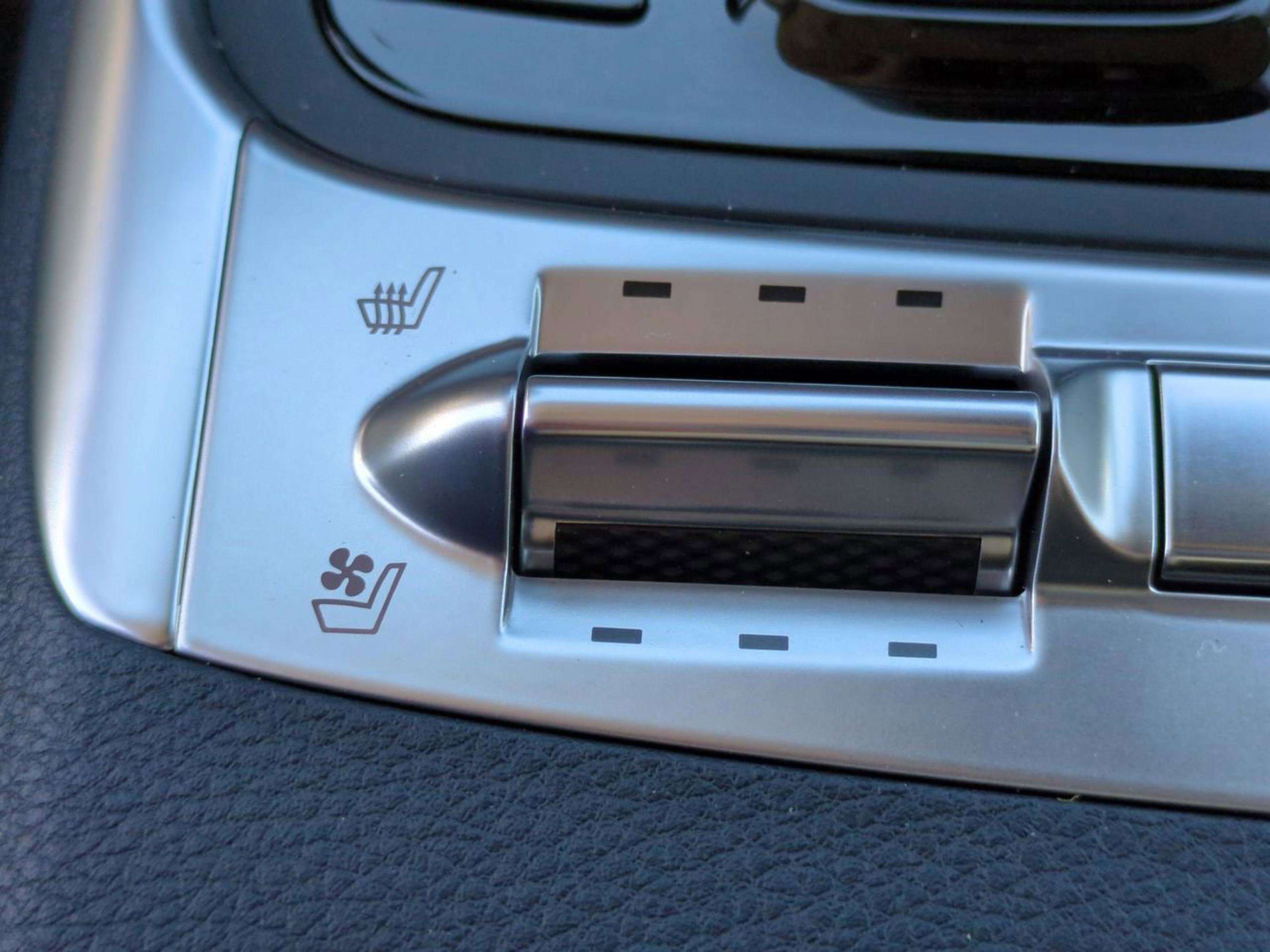 New 2026 Ceramic Silver Kia SX image 29