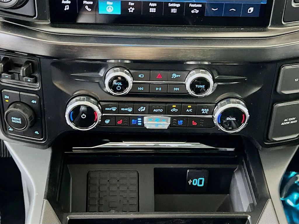 New 2026 Carbonized Gray Metallic Ford Lariat image 9
