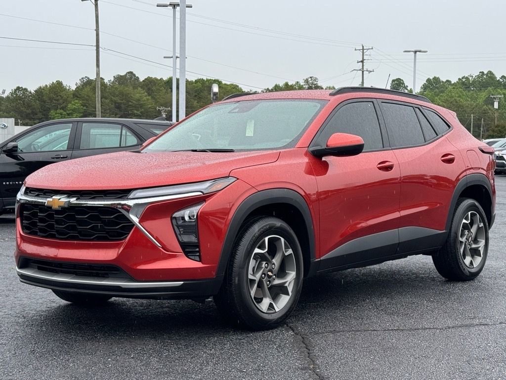 2024 Chevrolet Trax LT - Photo 7