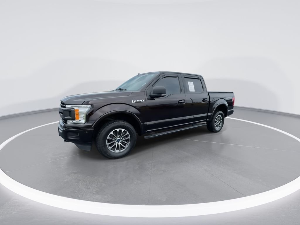 Used 2020 Red Ford XLT image 4
