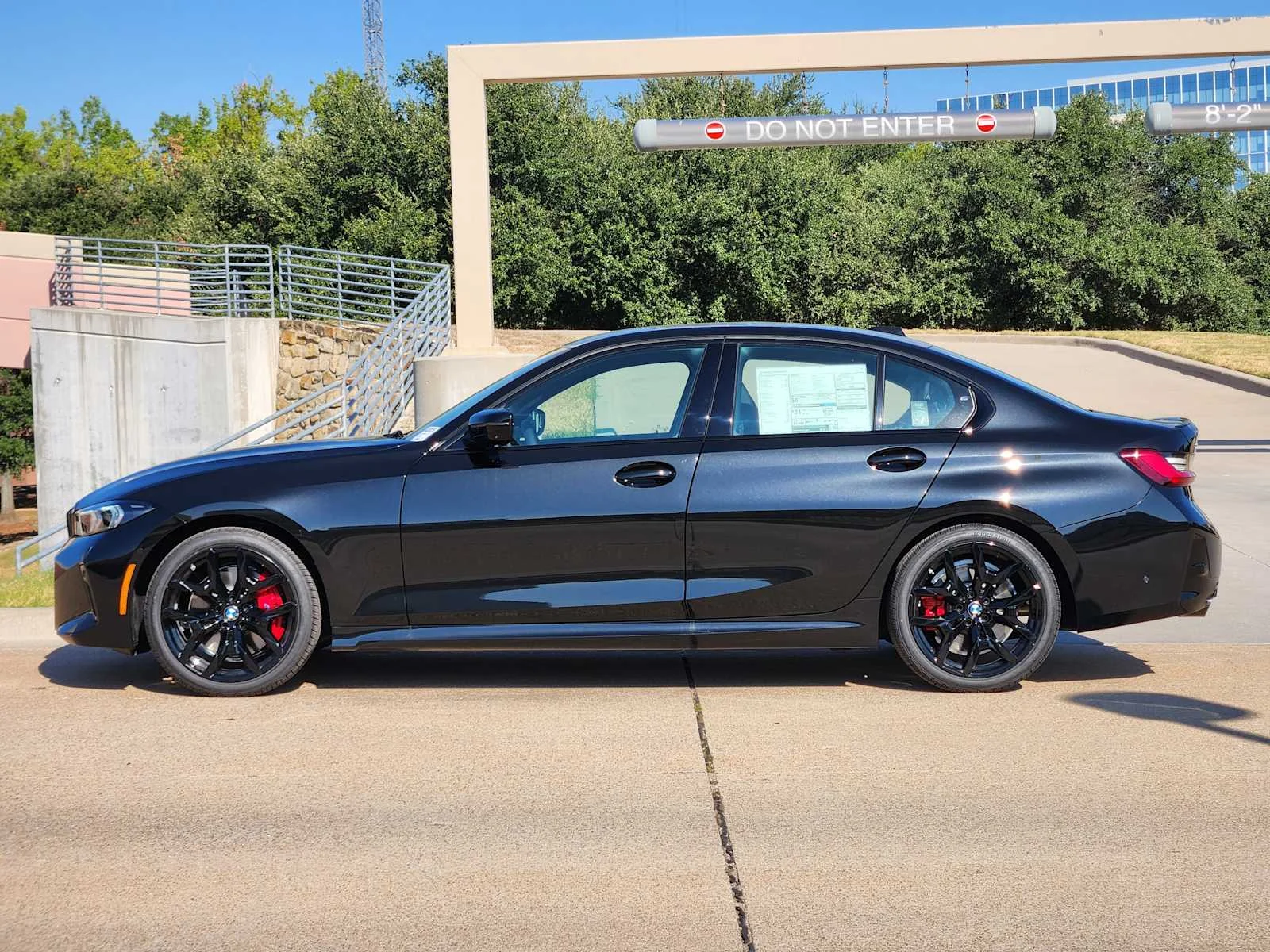 New 2026 Black Sapphire Metallic BMW 330i NA image 2