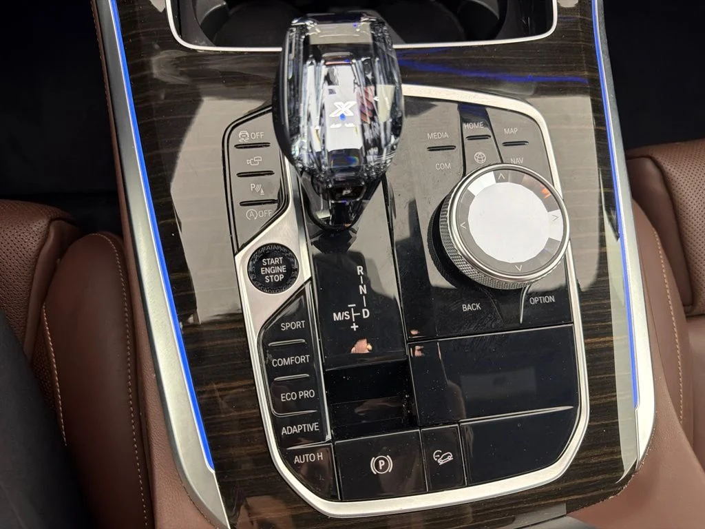 Used 2019 Black BMW xDrive50i image 28