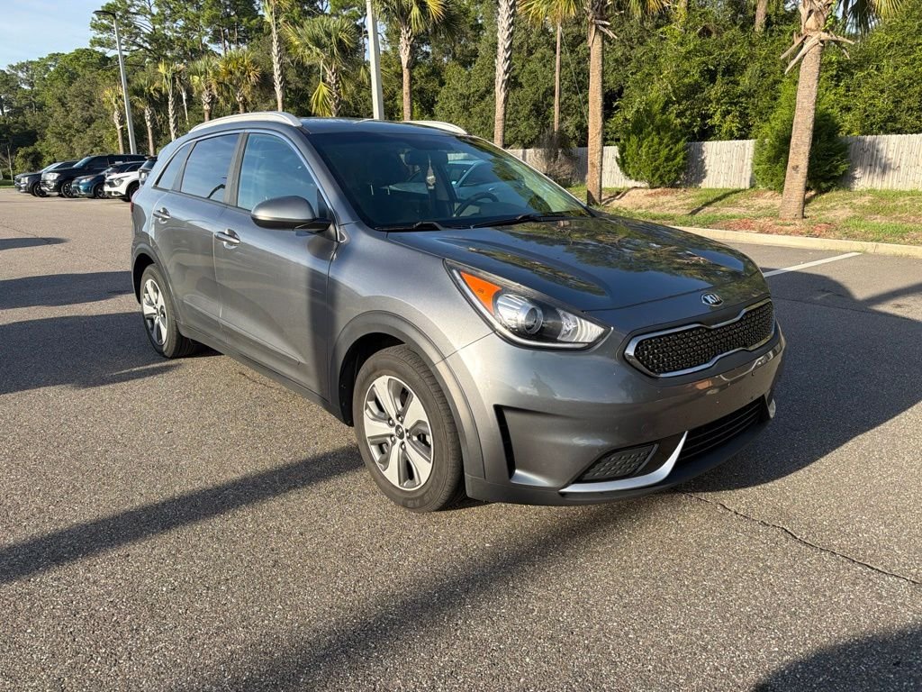 Used 2018 Metal Stream Kia LX image 1