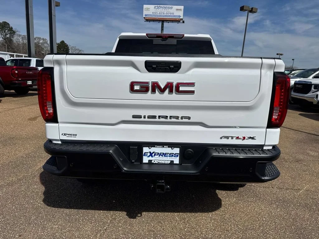 2026 GMC Sierra 1500 AT4X - Photo 15
