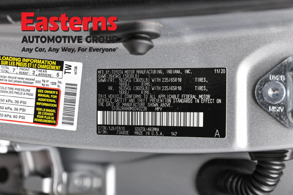 Used 2021 Silver Toyota XLE image 40