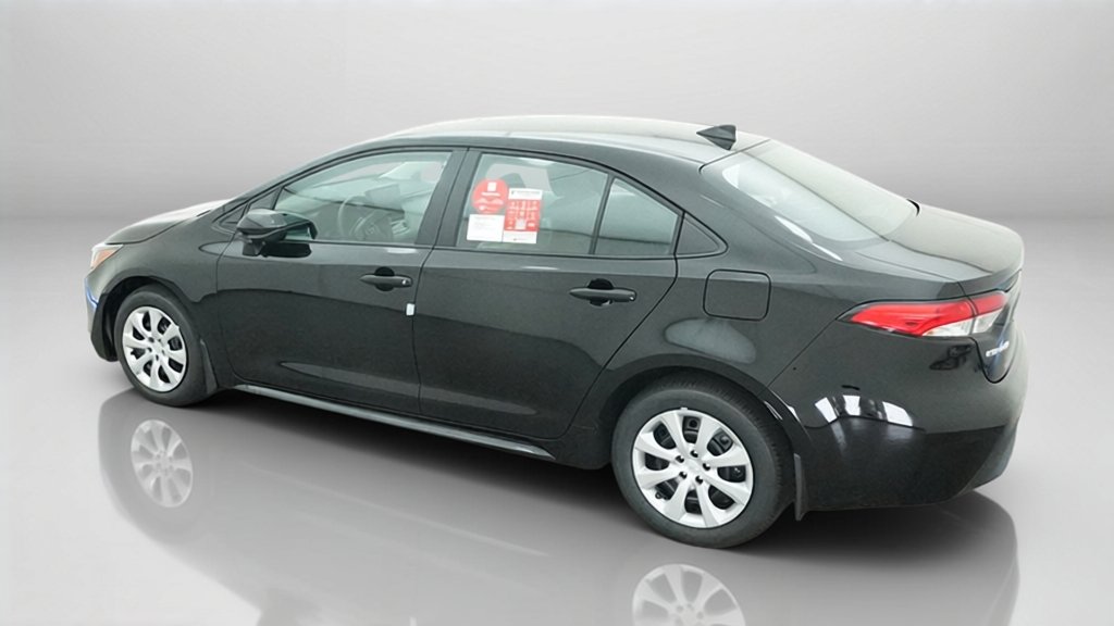 New 2027 Inked Toyota LE image 15