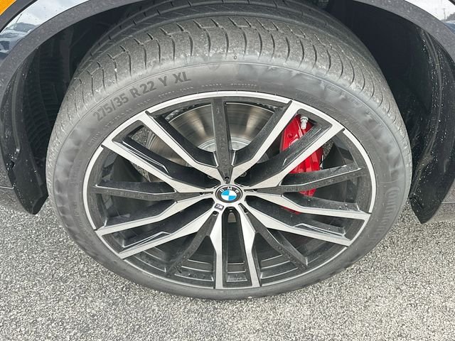 New 2026 Black BMW sDrive40i image 27