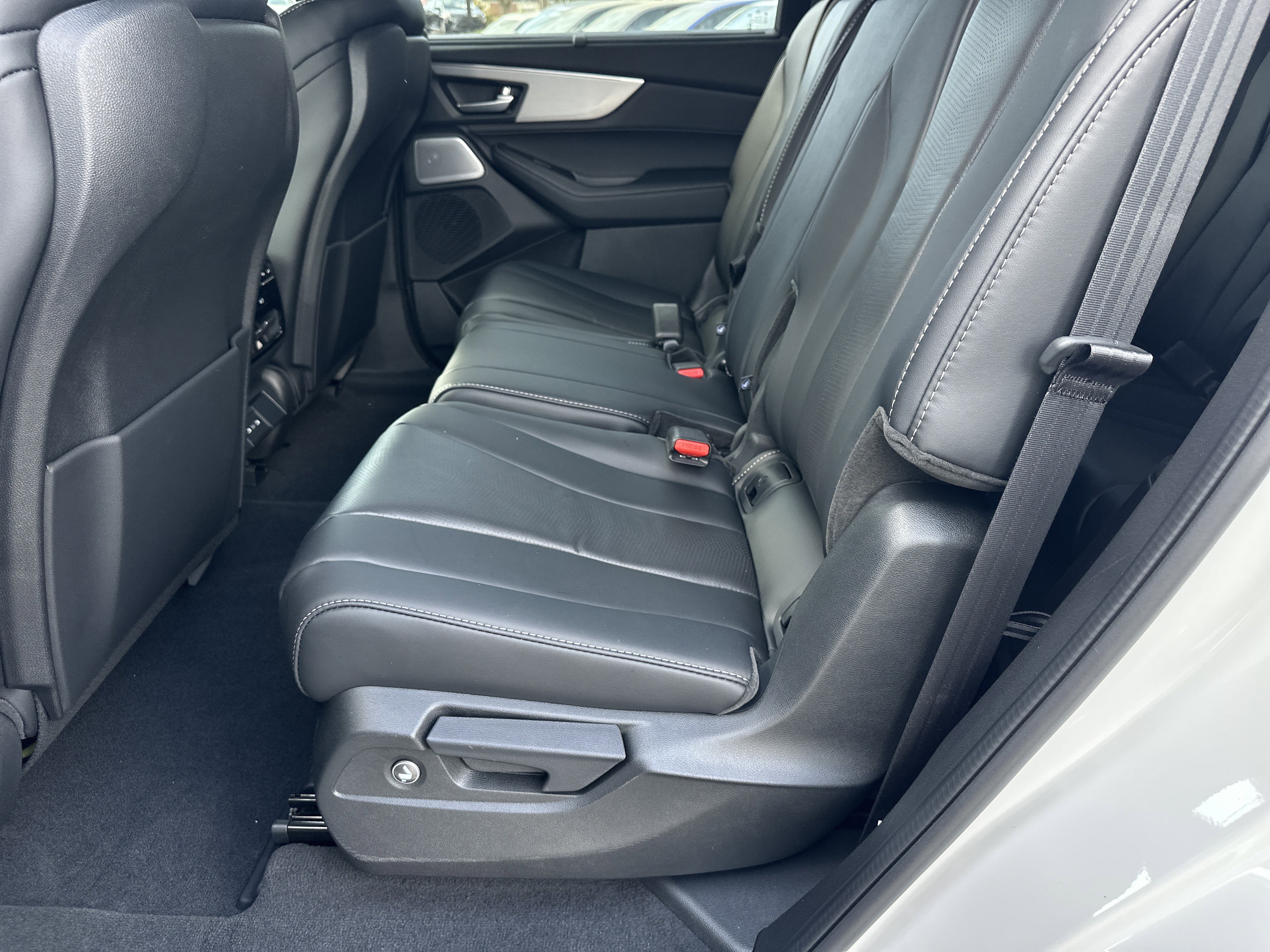 New 2026 Platinum White Pearl Acura w/Technology Package image 13