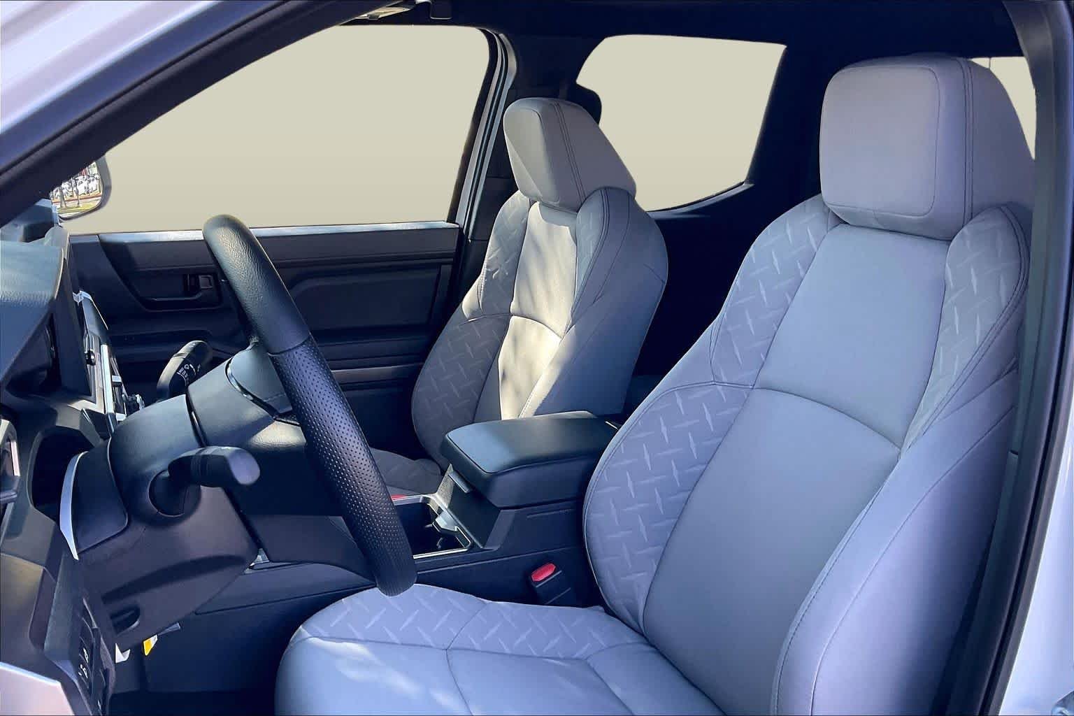 Used 2026 Ice Cap Toyota SR5 image 9