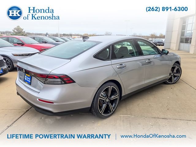 New 2026 Solar Silver Metallic Honda SE image 5
