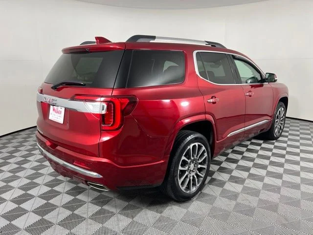 Used 2022 Red GMC Denali image 7