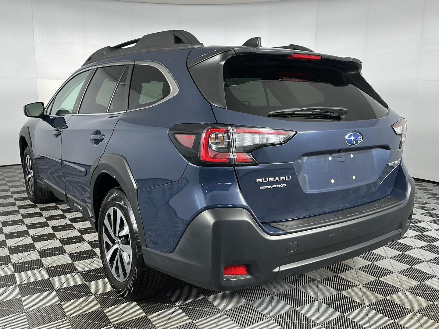 Used 2024 Cosmic Blue Pearl Subaru Premium image 5