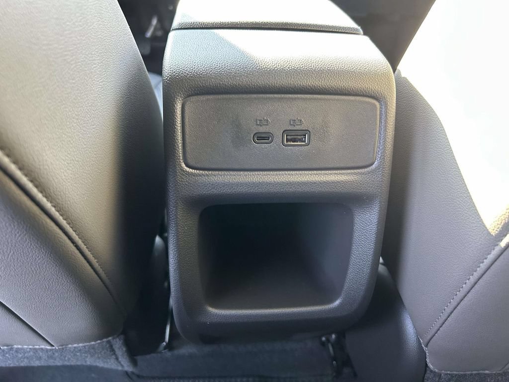 New 2026 Mosaic Black Metallic Chevrolet ACTIV image 13