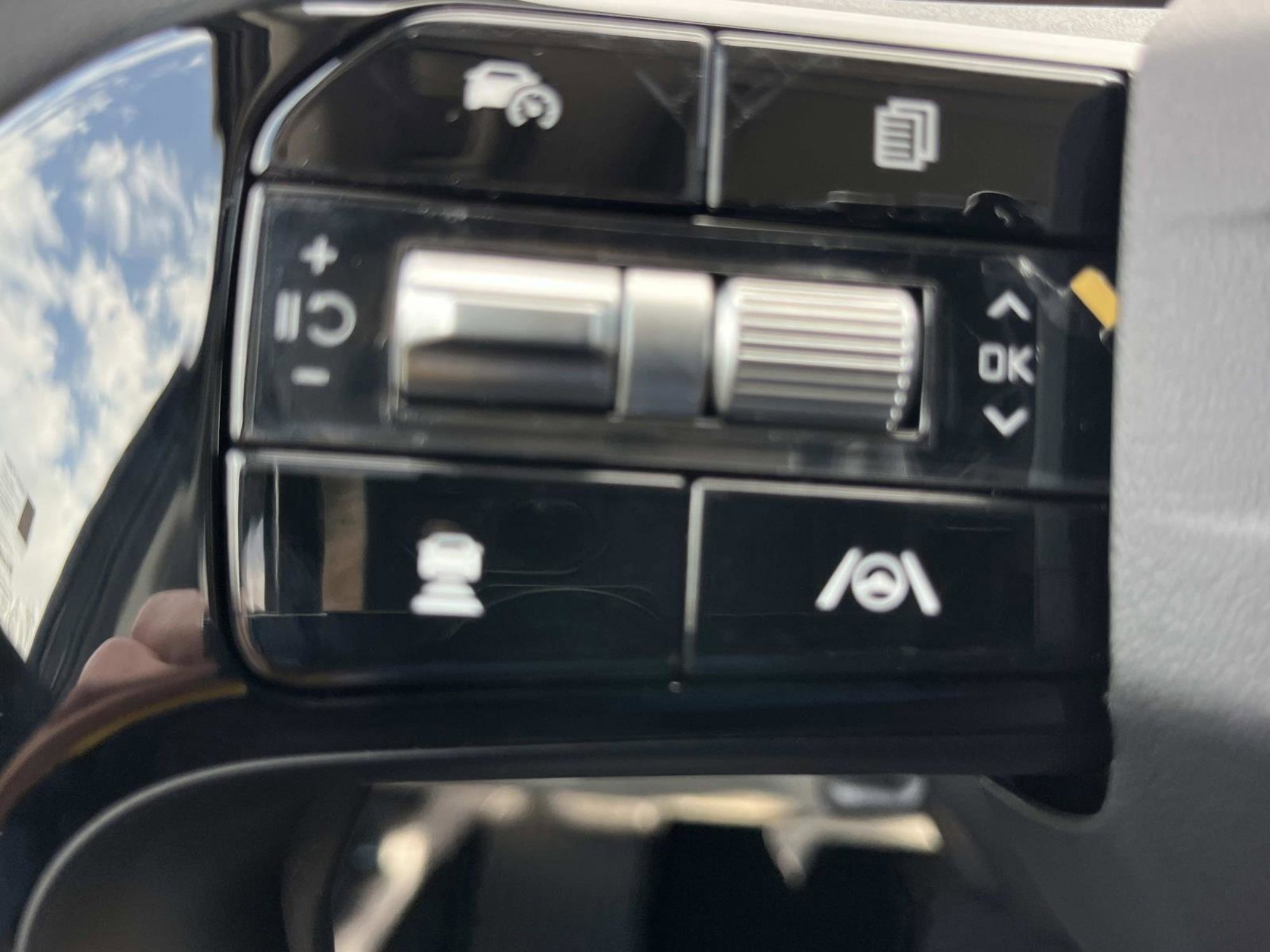 New 2026 Interstellar Gray Kia EX image 28