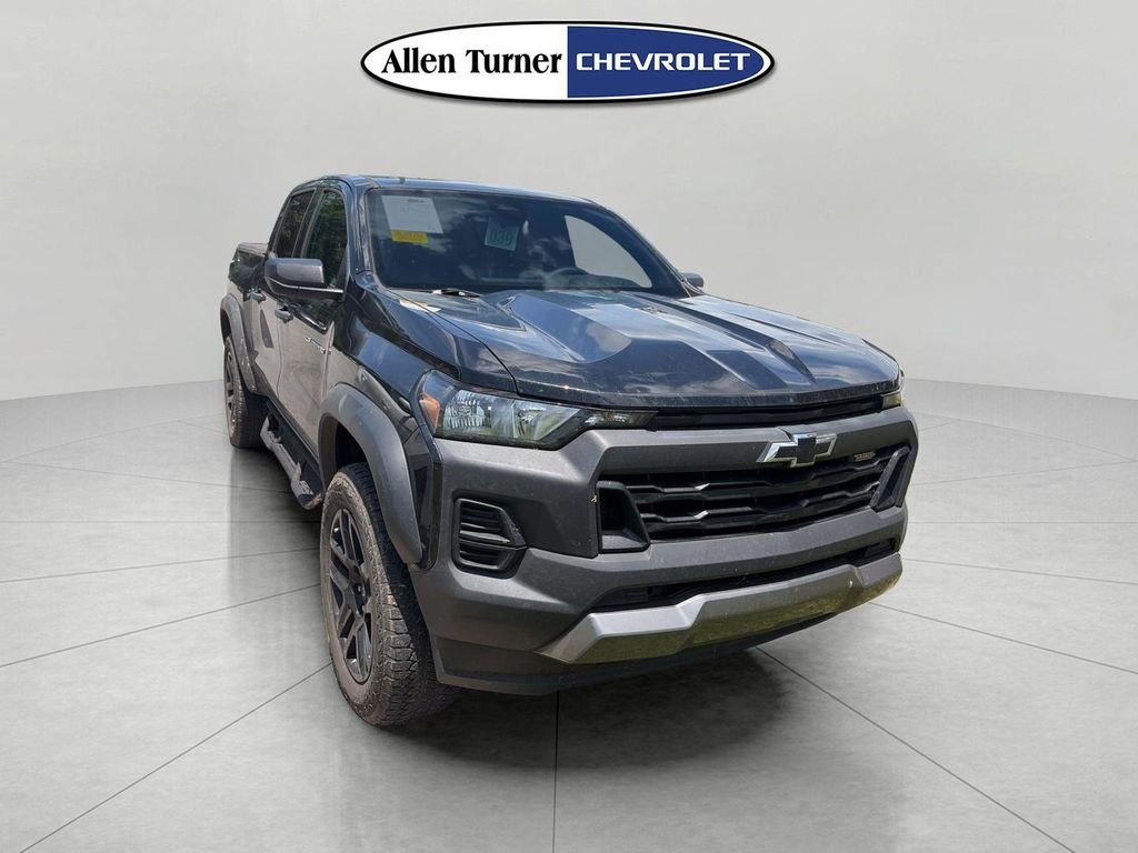 Used 2024 Black Chevrolet Trail Boss image 2