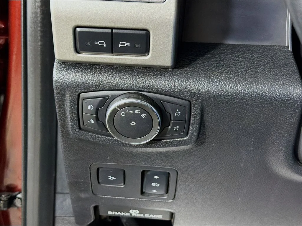 Used 2017 Red Ford Lariat image 11