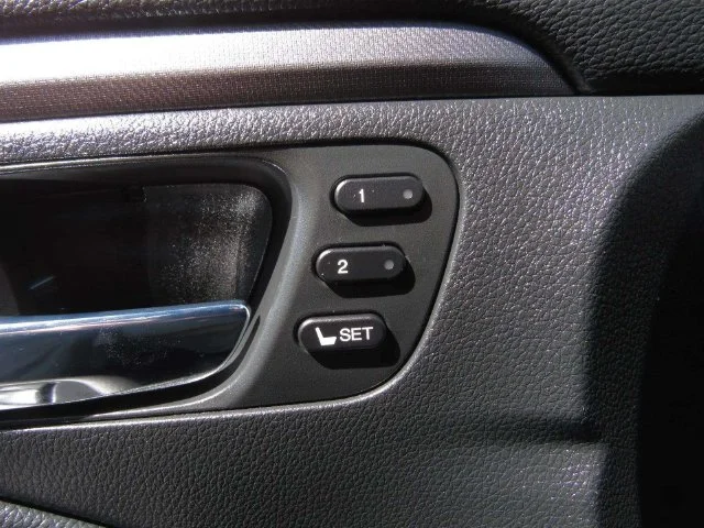 Certified Used 2024 Crystal Black Pearl Honda AWD RTL image 22