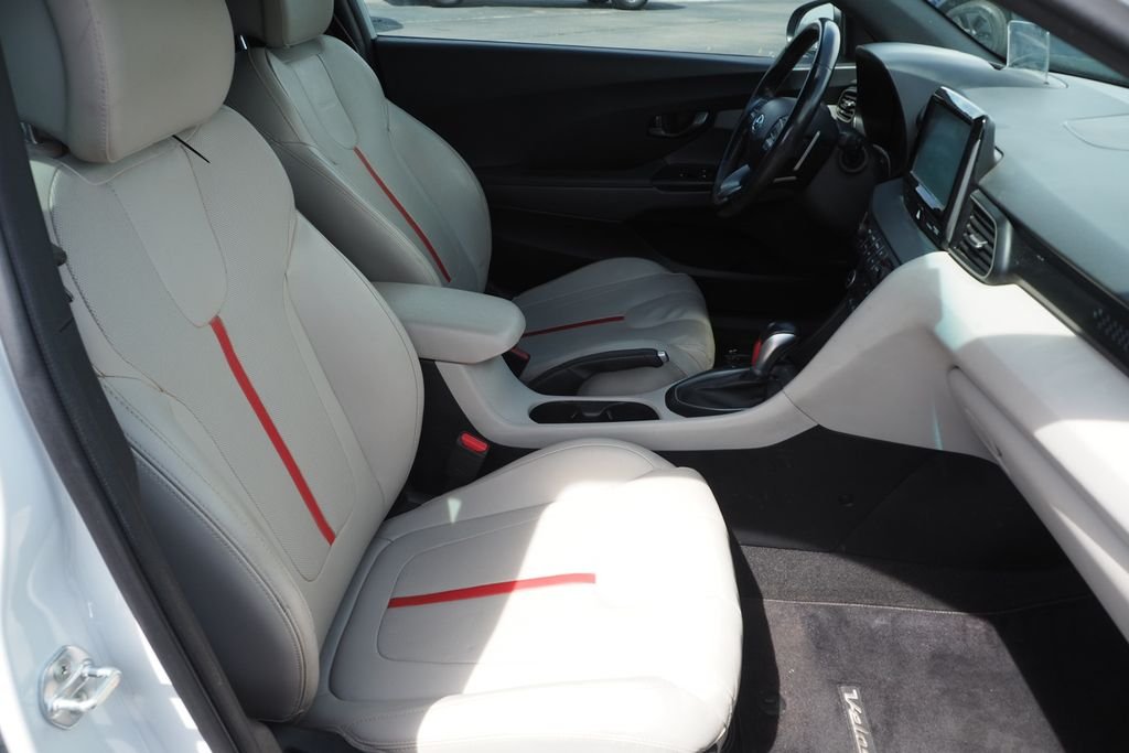 Used 2019 White Hyundai Turbo Ultimate image 18