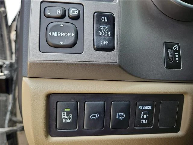 Used 2016 Black Toyota Platinum 5.7L V8 4x2 image 15
