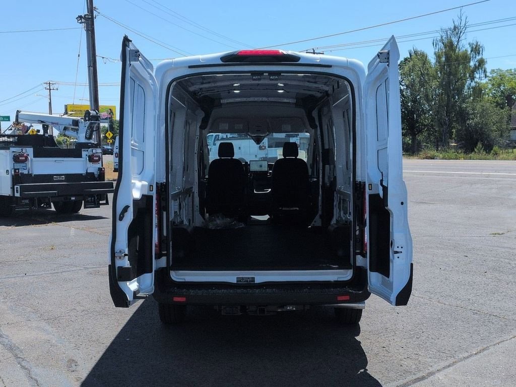 New 2026 Oxford White Ford Cargo Van image 52