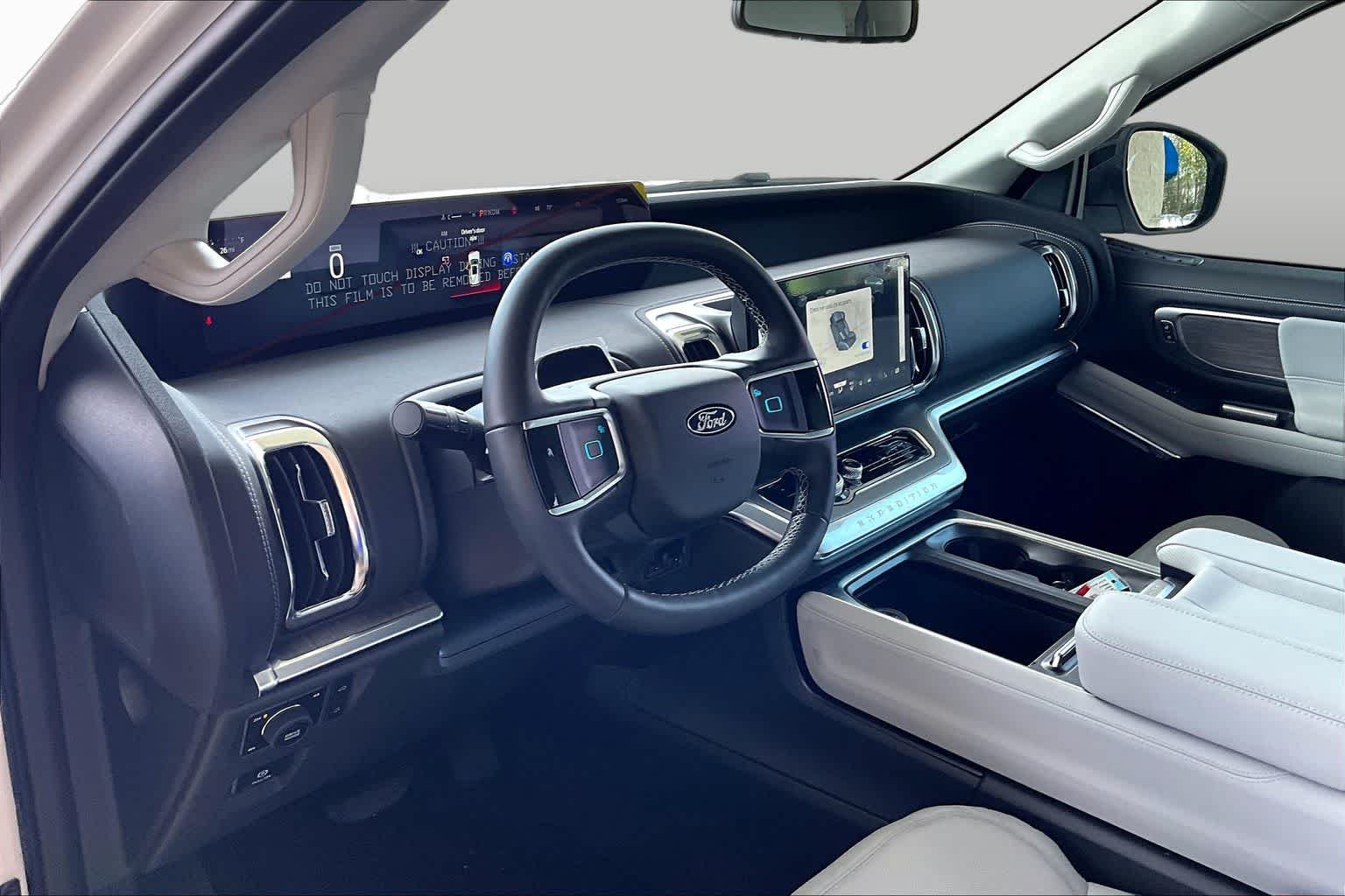 New 2026 Star White Metallic Tri-Coat Ford MAX Platinum® image 6