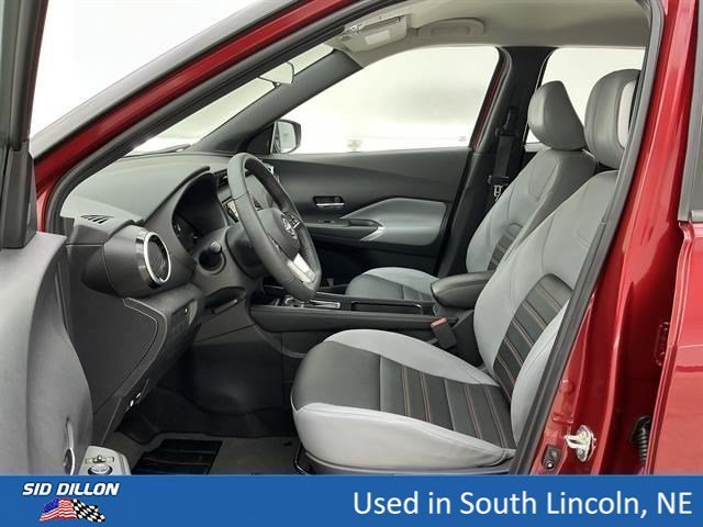 Used 2023 Scarlet Ember Tintcoat/Super Black Nissan SR image 17
