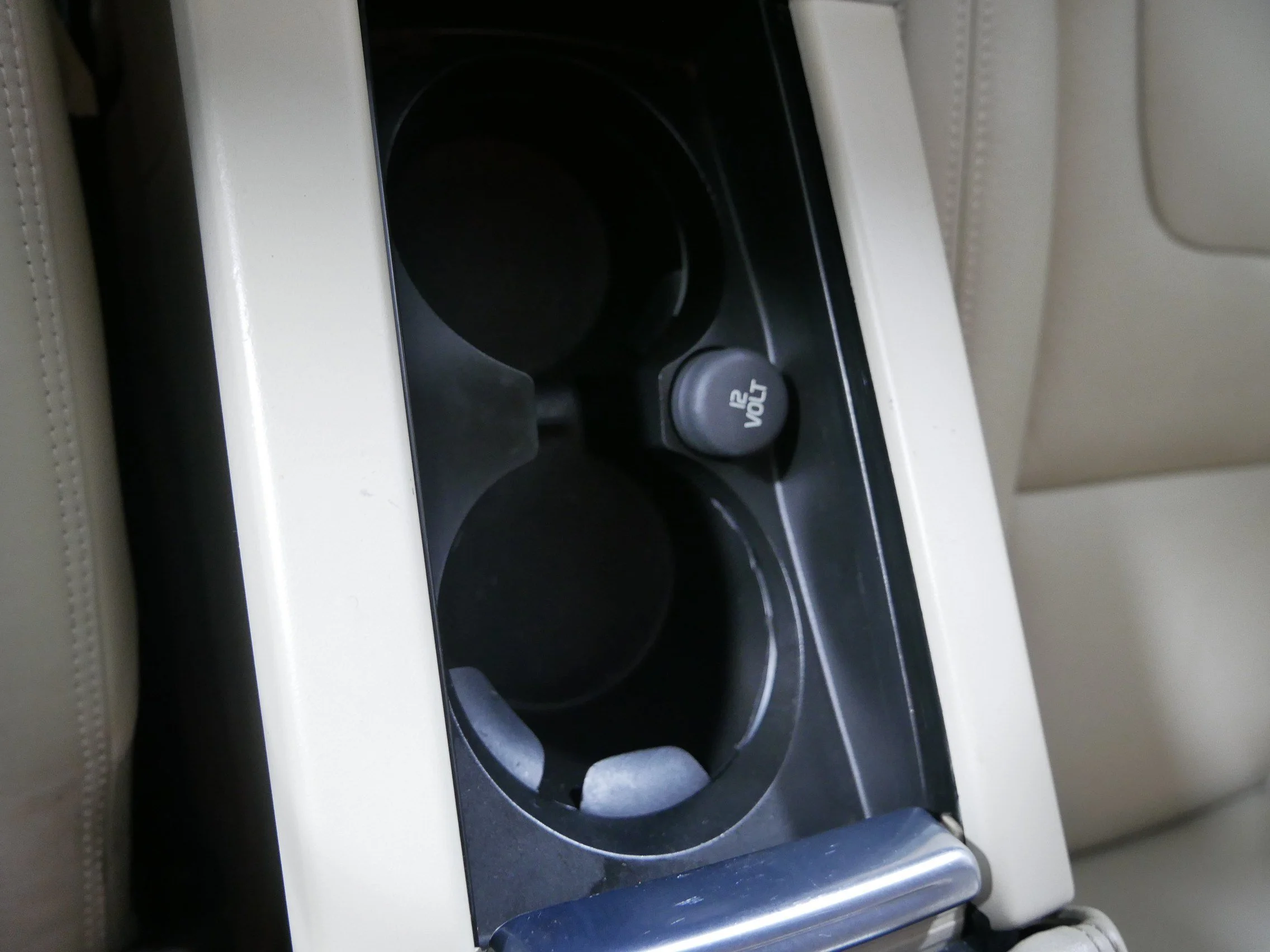 Used 2014 Seashell Metallic Volvo T5 image 29