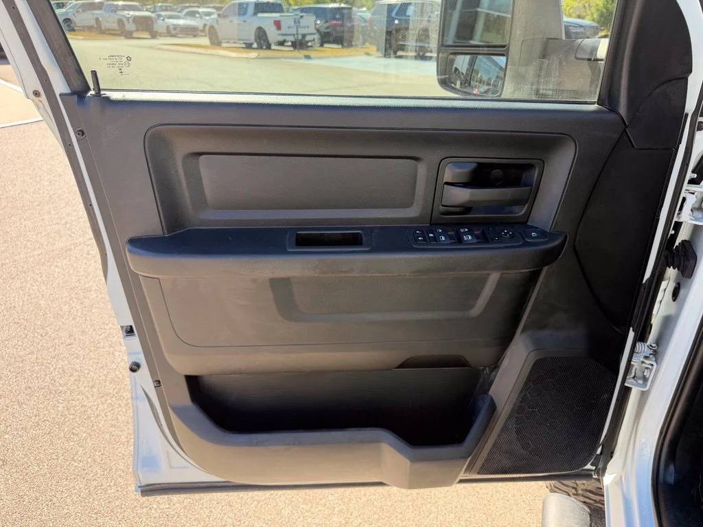 Used 2023 White Ram Tradesman image 21