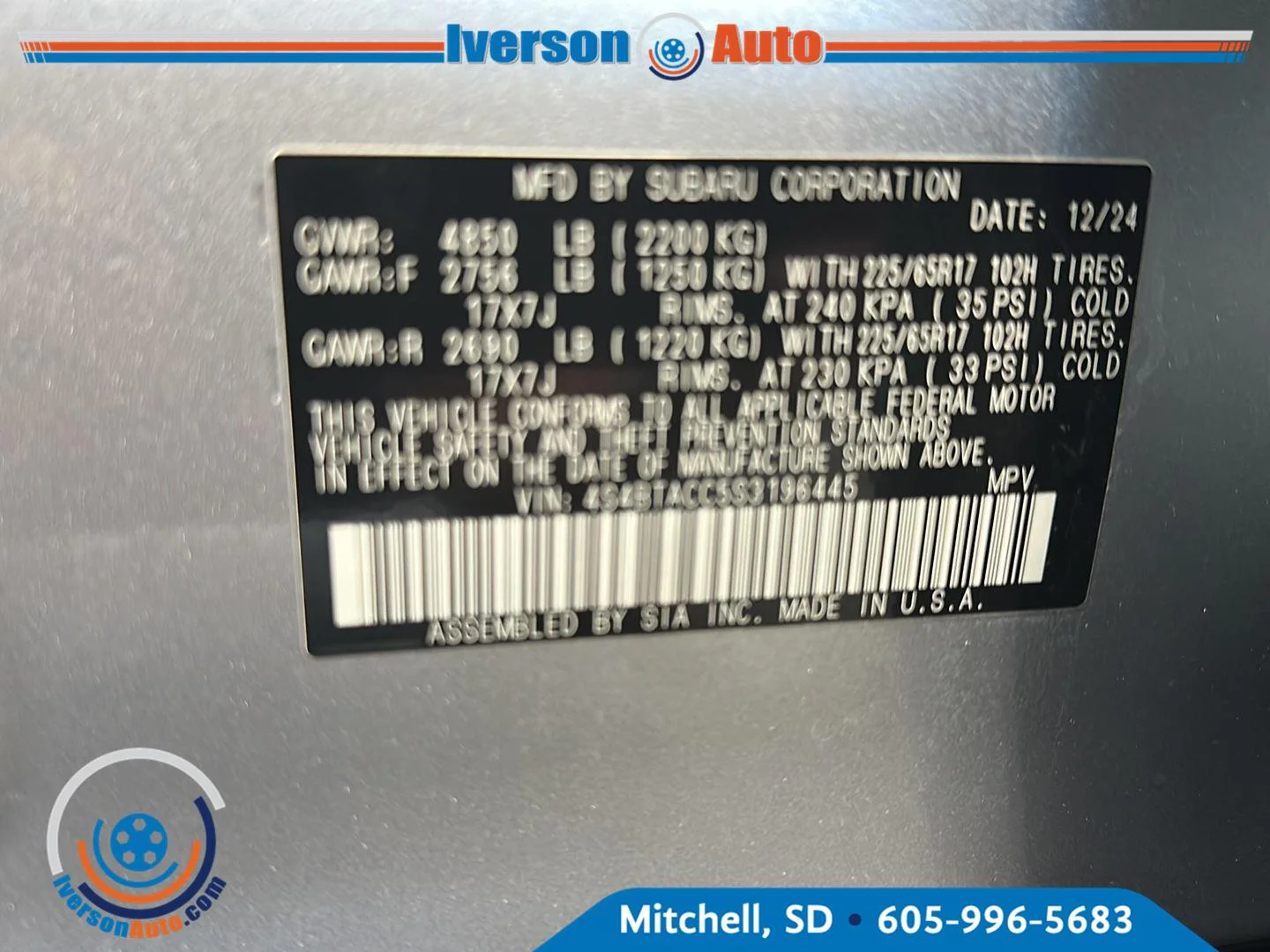 Used 2025 Ice Silver Metallic Subaru Premium image 12
